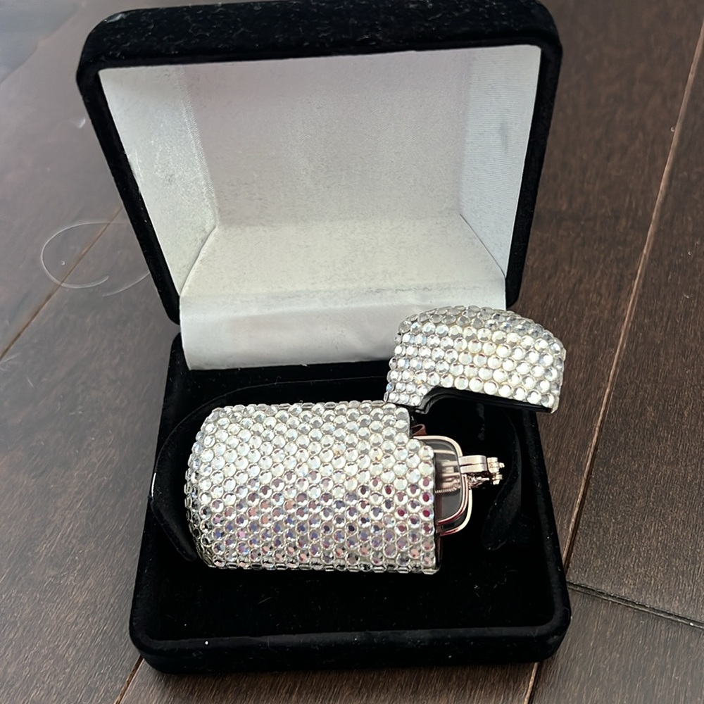 Minifold by EyeMagine +2.5 Fold up Readers in Rhinestone/crystal Carry Case $275 - Picture 4 of 8